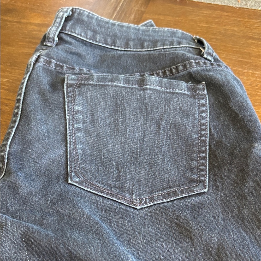 Banana Republic Women’s Skinny Jeans in Deep Indigo - Picture 4 of 5